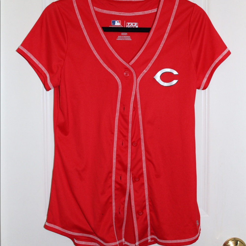 Woman’s MLB Cincinnati reds jersey